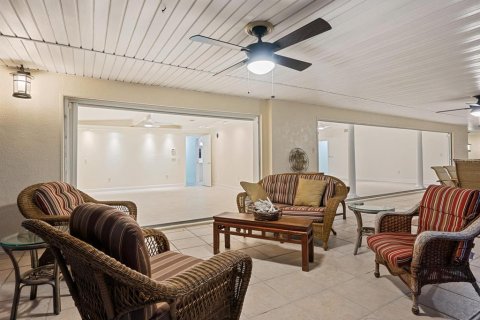 House in Ellenton, Florida 3 bedrooms, 194.17 sq.m. № 1785462 - photo 10