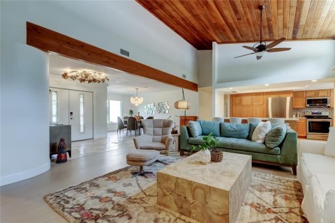 Casa en venta en Safety Harbor, Florida, 4 dormitorios, 227.33 m2 № 1910587 - foto 14
