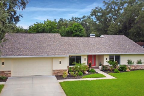 Casa en venta en Safety Harbor, Florida, 4 dormitorios, 227.33 m2 № 1910587 - foto 1