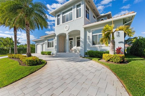 House in Marco Island, Florida 4 bedrooms, 204.2 sq.m. № 2028160 - photo 3