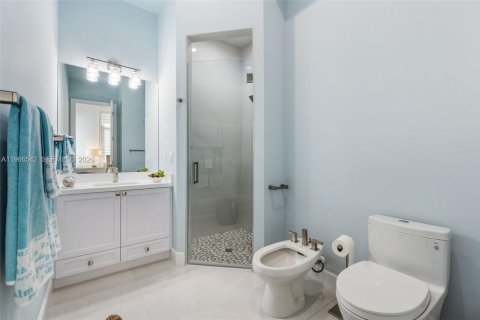 House in Marco Island, Florida 4 bedrooms, 204.2 sq.m. № 2028160 - photo 30