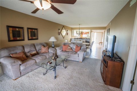 Copropriété à vendre à Tarpon Springs, Floride: 2 chambres, 104.52 m2 № 1772795 - photo 4