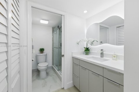 Copropriété à vendre à Pembroke Pines, Floride: 2 chambres, 110.74 m2 № 2010220 - photo 17