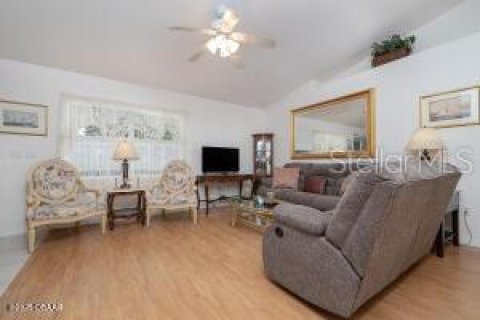 Casa en venta en Palm Coast, Florida, 3 dormitorios, 130.25 m2 № 1747620 - foto 6