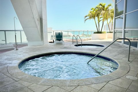 Condominio en venta en Miami, Florida, 2 dormitorios, 113.34 m2 № 1862853 - foto 14
