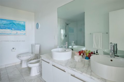 Condominio en venta en Miami, Florida, 2 dormitorios, 113.34 m2 № 1862853 - foto 9