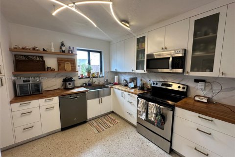 Casa en venta en Hallandale Beach, Florida, 4 dormitorios, 139.35 m2 № 1696151 - foto 7