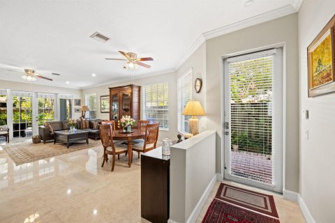 Townhouse in Fort Lauderdale, Florida 3 bedrooms, 196.77 sq.m. № 2343813