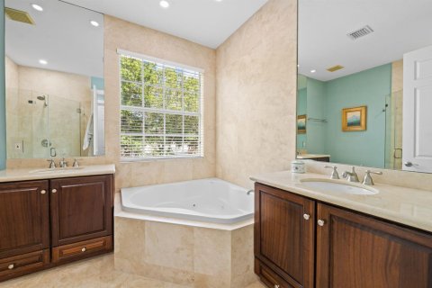 Townhouse in Fort Lauderdale, Florida 3 bedrooms, 196.77 sq.m. № 2343813 - photo 17