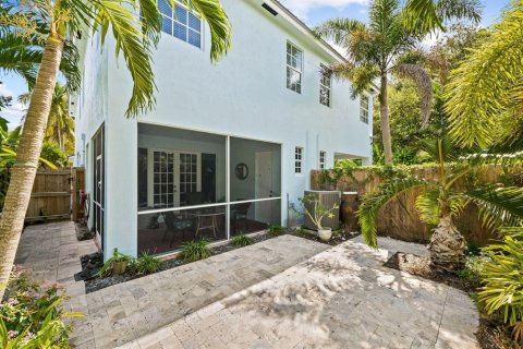 Townhouse in Fort Lauderdale, Florida 3 bedrooms, 196.77 sq.m. № 2343813 - photo 26