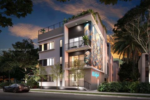 Propiedad comercial en venta en Miami, Florida № 2054874 - foto 5