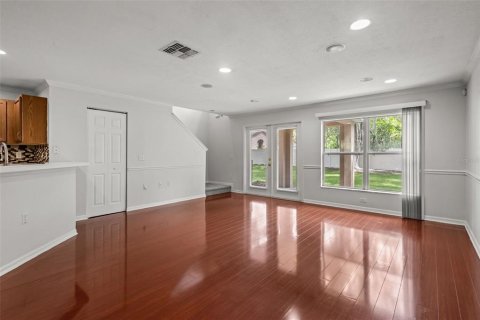 Townhouse in Valrico, Florida 3 bedrooms, 146.14 sq.m. № 2237499 - photo 9