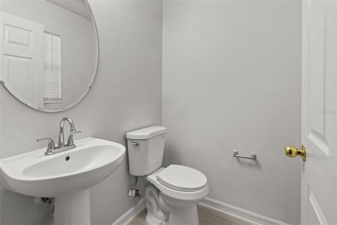 Townhouse in Valrico, Florida 3 bedrooms, 146.14 sq.m. № 2237499 - photo 14