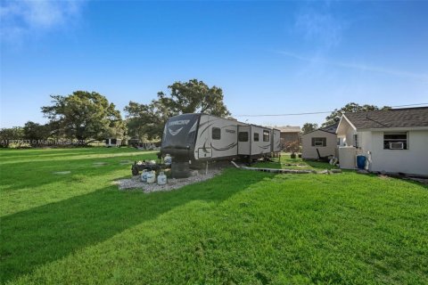 House in Fort Myers, Florida 3 bedrooms, 128.21 sq.m. № 1927053 - photo 17