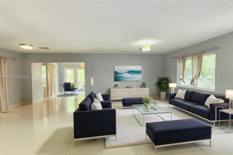 Villa ou maison à vendre à Hollywood, Floride: 3 chambres, 140.47 m2 № 1896970 - photo 8