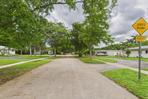 Villa ou maison à vendre à Hollywood, Floride: 3 chambres, 140.47 m2 № 1896970 - photo 7
