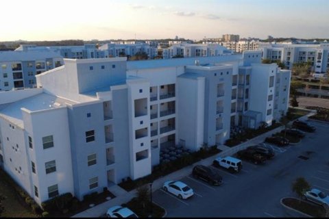 Condominio en alquiler en Kissimmee, Florida, 2 dormitorios, 110.18 m2 № 1561045 - foto 1