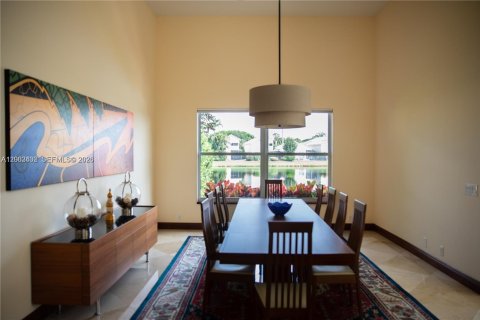 Снять в аренду виллу или дом в Бока-Ратон, Флорида 3 спальни, 229.65м2, № 2066893 - фото 9