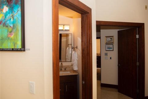 Снять в аренду виллу или дом в Бока-Ратон, Флорида 3 спальни, 229.65м2, № 2066893 - фото 12