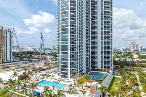 Купить кондоминиум в Санни-Айлс-Бич, Флорида 3 спальни, 266.07м2, № 1638622 - фото 28