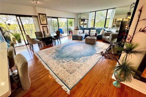 Condominio en venta en Hollywood, Florida, 2 dormitorios, 124.86 m2 № 1811781 - foto 4