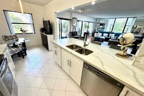 Condominio en venta en Hollywood, Florida, 2 dormitorios, 124.86 m2 № 1811781 - foto 17