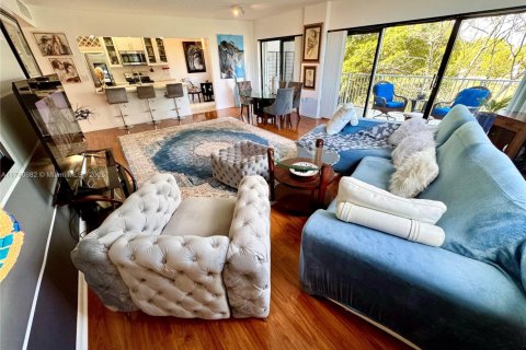 Condominio en venta en Hollywood, Florida, 2 dormitorios, 124.86 m2 № 1811781 - foto 1