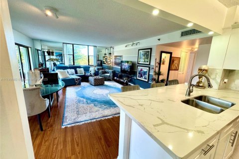 Condominio en venta en Hollywood, Florida, 2 dormitorios, 124.86 m2 № 1811781 - foto 11