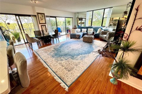 Condominio en venta en Hollywood, Florida, 2 dormitorios, 124.86 m2 № 1811781 - foto 5
