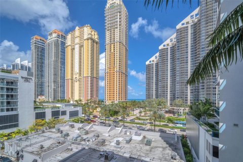 Copropriété à vendre à Sunny Isles Beach, Floride: 3 chambres, 134.43 m2 № 2068192 - photo 29