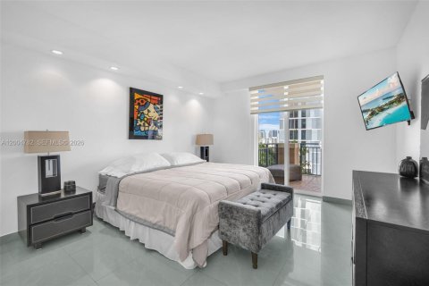 Copropriété à vendre à Sunny Isles Beach, Floride: 3 chambres, 134.43 m2 № 2068192 - photo 15