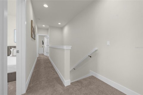 House in Clermont, Florida 4 bedrooms, 171.96 sq.m. № 1846429 - photo 8