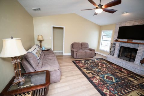 Casa en venta en Sorrento, Florida, 3 dormitorios, 214.42 m2 № 2259435 - foto 9