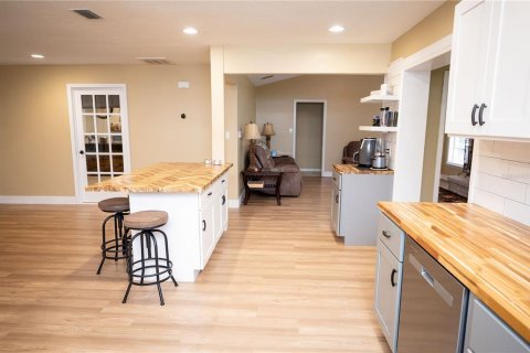 Casa en venta en Sorrento, Florida, 3 dormitorios, 214.42 m2 № 2259435 - foto 8