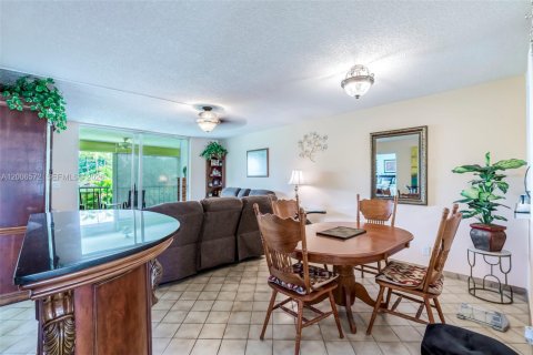 Condominio en venta en Margate, Florida, 2 dormitorios, 92.9 m2 № 2072564 - foto 30