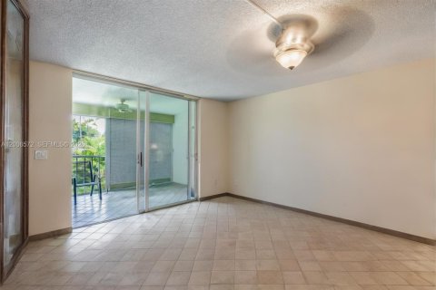 Condominio en venta en Margate, Florida, 2 dormitorios, 92.9 m2 № 2072564 - foto 4