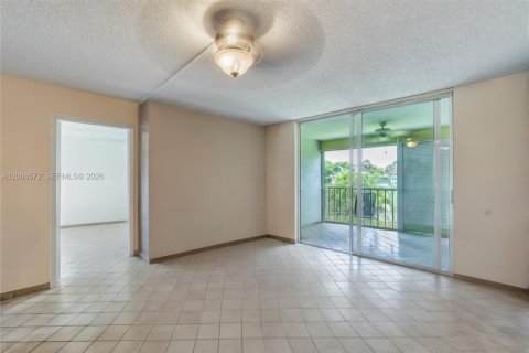 Condominio en venta en Margate, Florida, 2 dormitorios, 92.9 m2 № 2072564 - foto 3