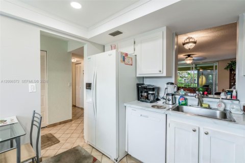 Condominio en venta en Margate, Florida, 2 dormitorios, 92.9 m2 № 2072564 - foto 24