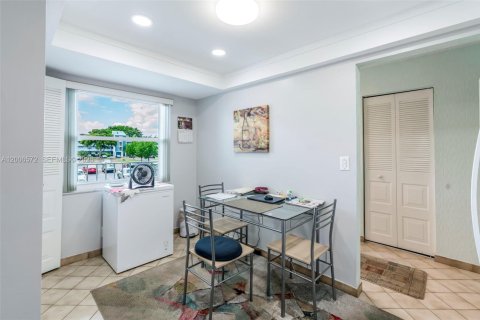 Condominio en venta en Margate, Florida, 2 dormitorios, 92.9 m2 № 2072564 - foto 23