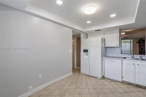 Condominio en venta en Margate, Florida, 2 dormitorios, 92.9 m2 № 2072564 - foto 5