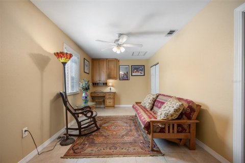 House in Englewood, Florida 3 bedrooms, 130.43 sq.m. № 2092211 - photo 25