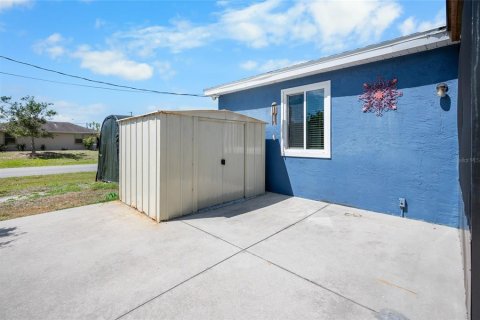 House in Englewood, Florida 3 bedrooms, 130.43 sq.m. № 2092211 - photo 29
