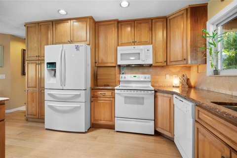 House in Englewood, Florida 3 bedrooms, 130.43 sq.m. № 2092211 - photo 14