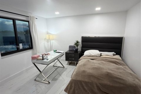 Купить виллу или дом в Майами, Флорида 3 спальни, 211.35м2, № 2086605 - фото 15