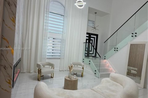 Купить виллу или дом в Майами, Флорида 3 спальни, 211.35м2, № 2086605 - фото 4