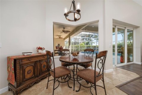 House in Orlando, Florida 4 bedrooms, 264.4 sq.m. № 1654821 - photo 7