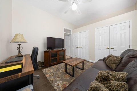 House in Orlando, Florida 4 bedrooms, 264.4 sq.m. № 1654821 - photo 28