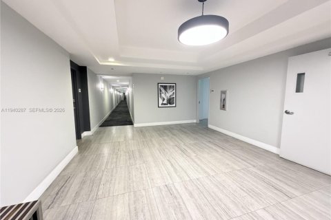 Copropriété à vendre à Hollywood, Floride: 2 chambres, 111.95 m2 № 1998123 - photo 27