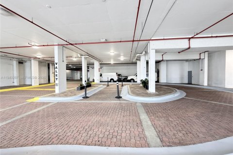 Copropriété à vendre à Hollywood, Floride: 2 chambres, 111.95 m2 № 1998123 - photo 21