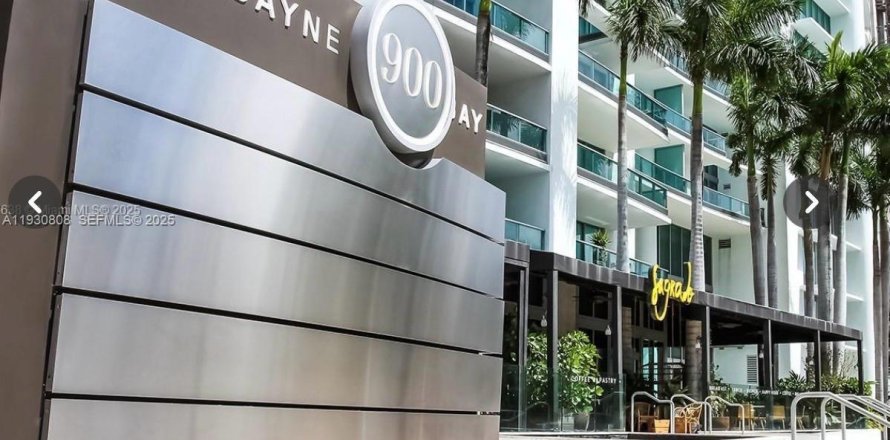 Condo in Miami, Florida, 1 bedroom  № 1989696